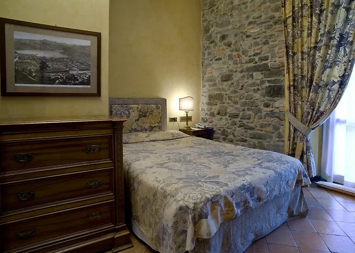 Le Due Corti Όπως