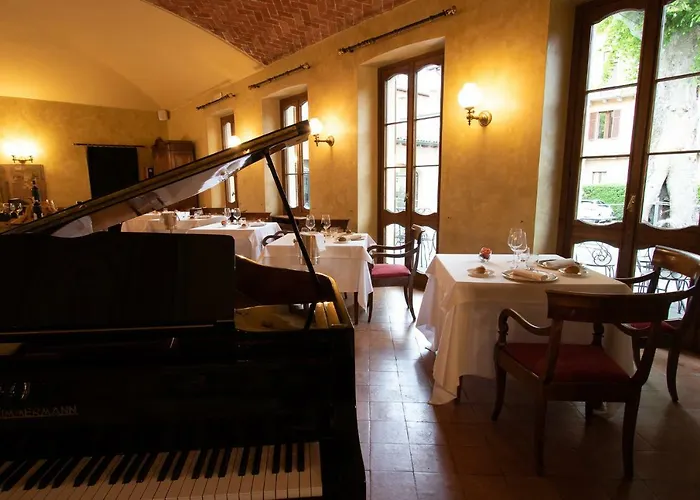 Le Due Corti 4* Όπως