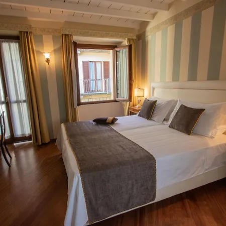 Hotel Le Due Corti Como
