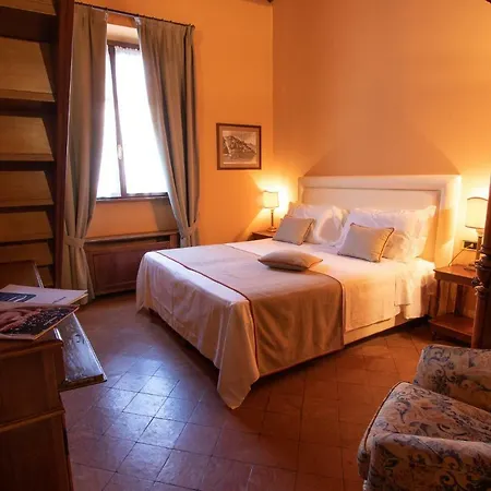 Le Due Corti Otel Como