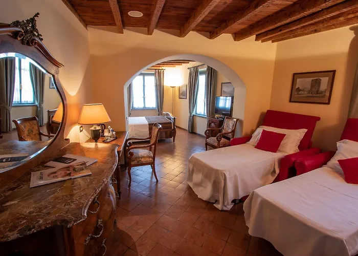 Le Due Corti Hotell 4*