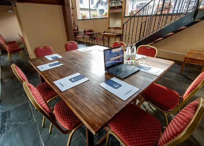 Le Due Corti Όπως